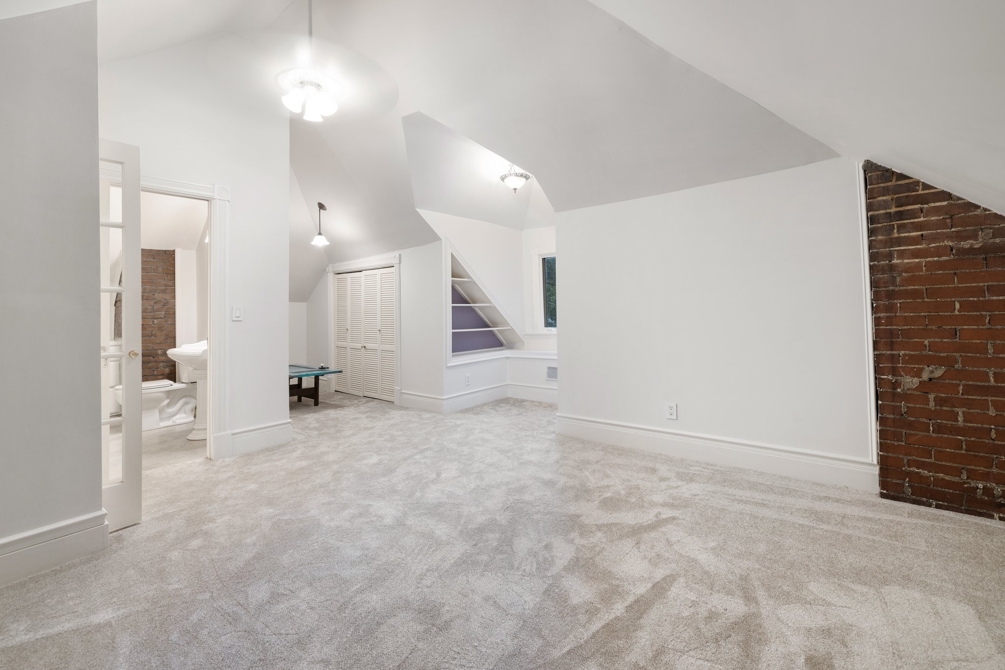 906 Fatherland St Property Photo 68