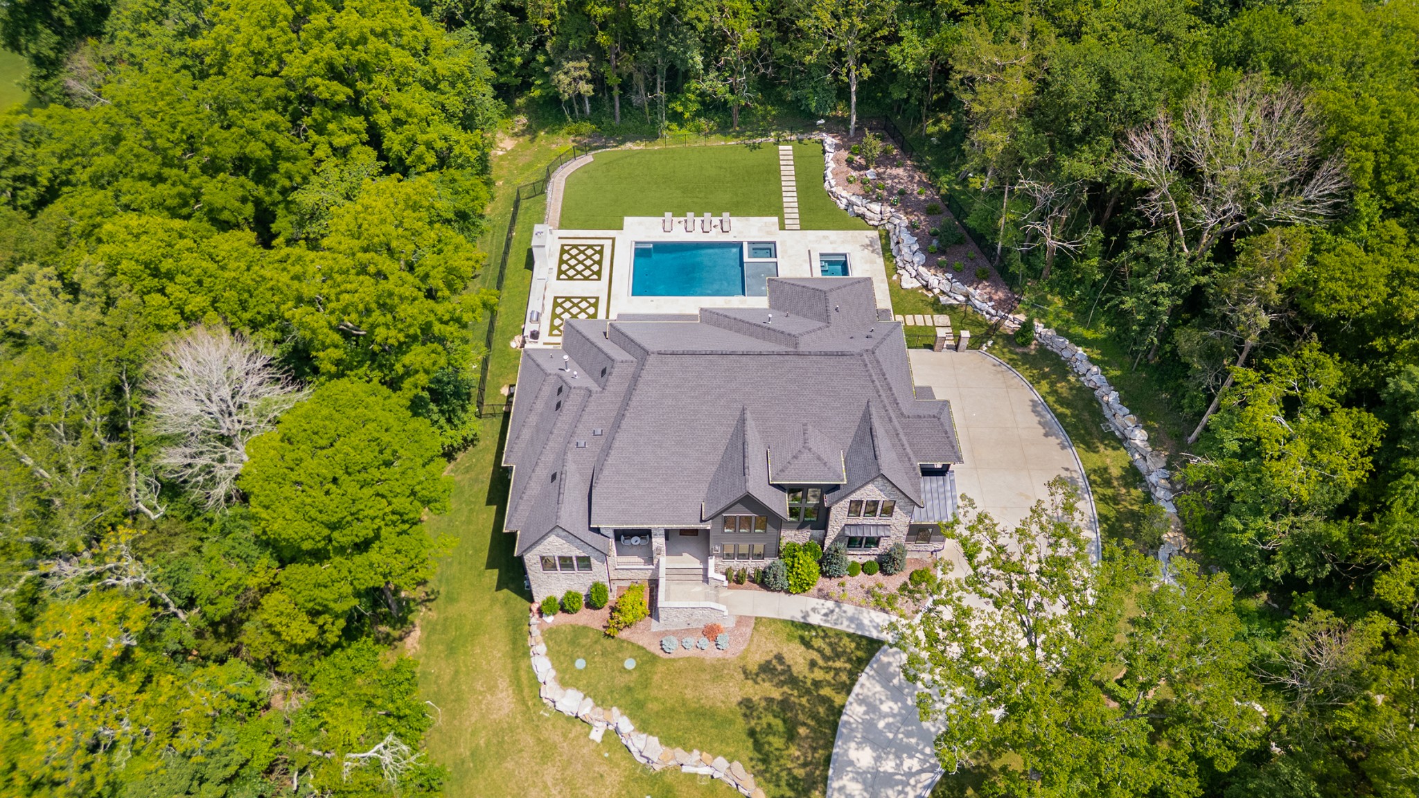 6128 Lookaway Cir Property Photo