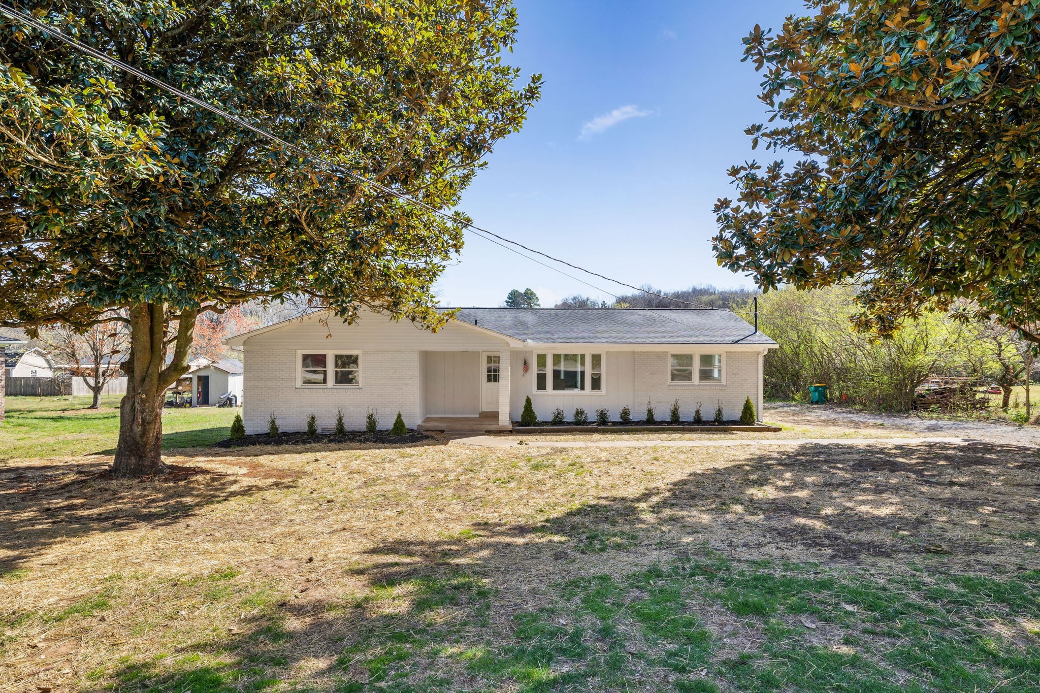1536 Sandy St Property Photo 2