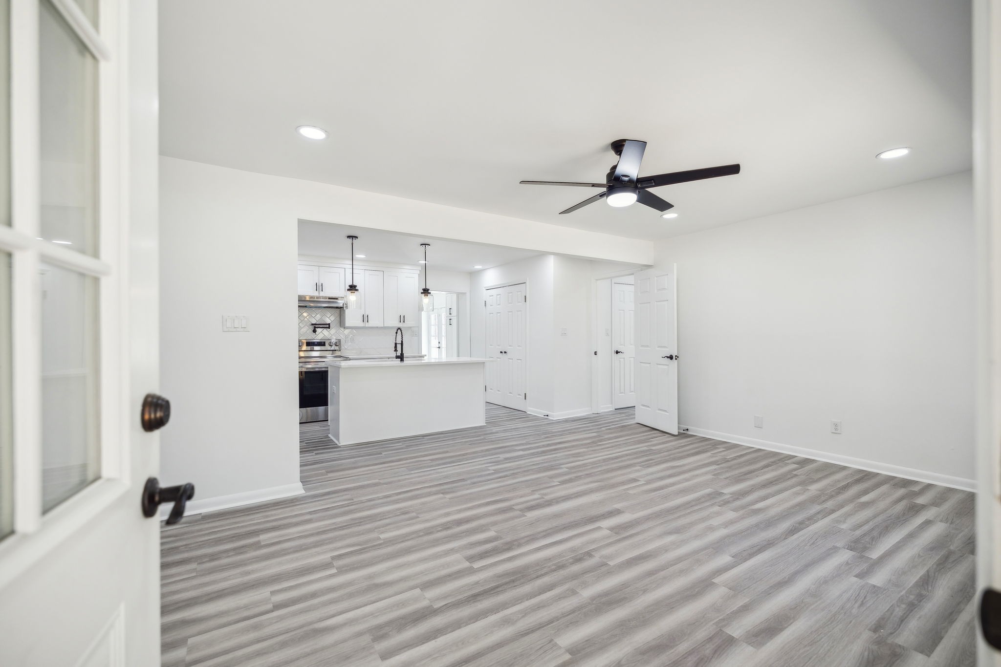 1536 Sandy St Property Photo 8