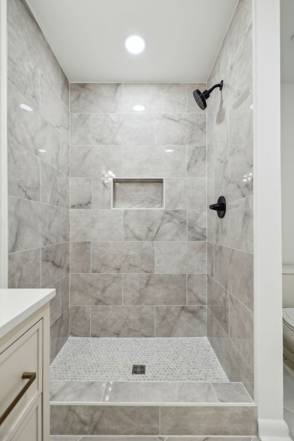 1536 Sandy St Property Photo 22