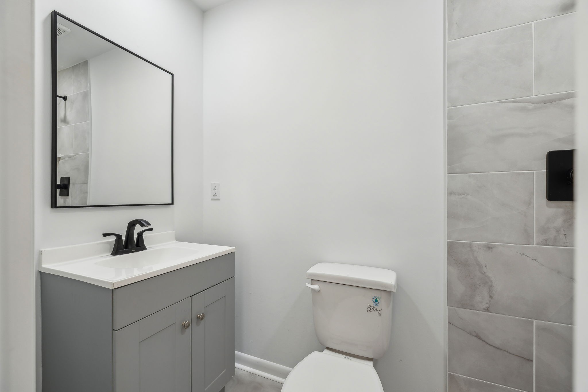 1536 Sandy St Property Photo 25