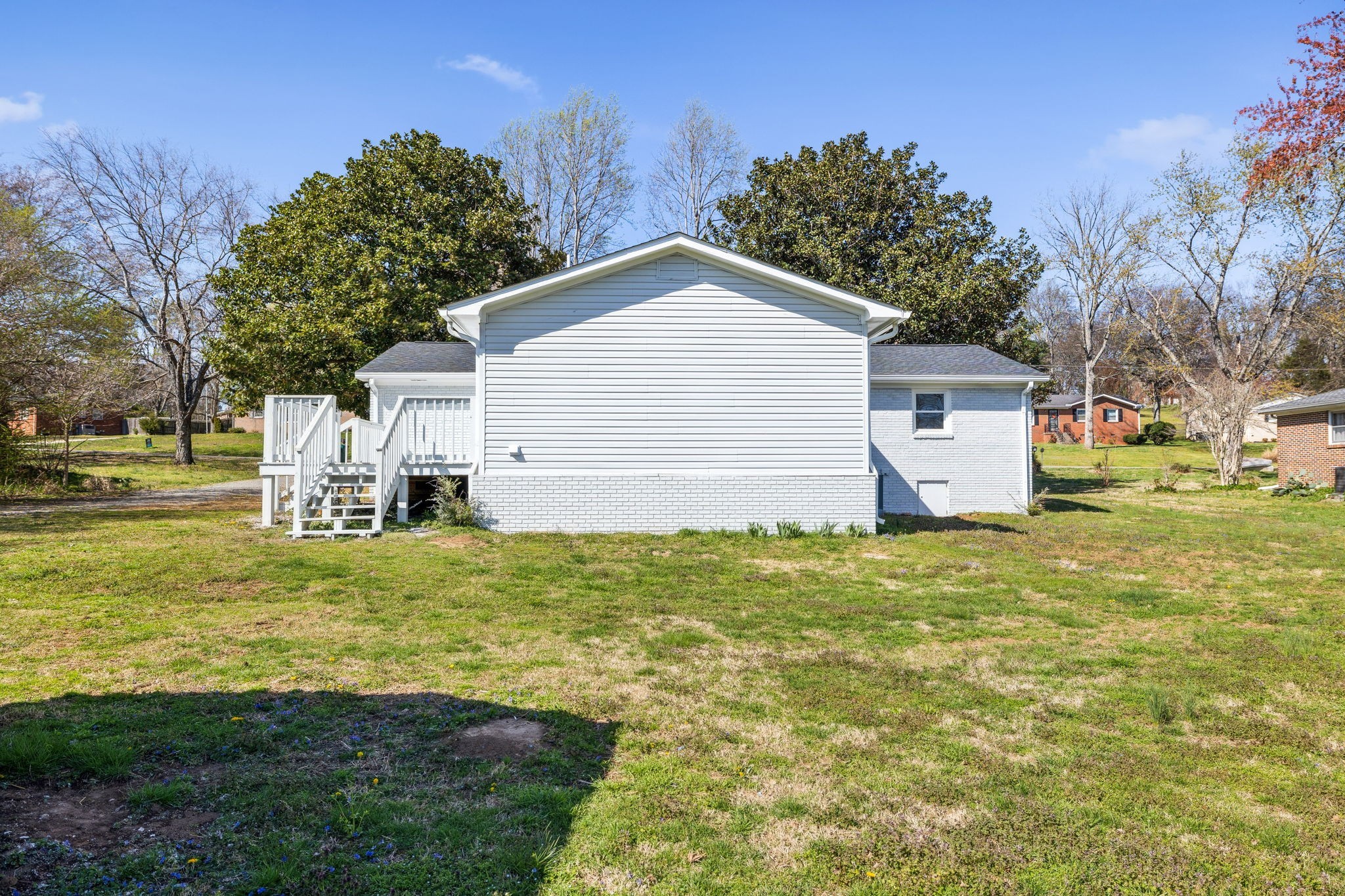 1536 Sandy St Property Photo 41