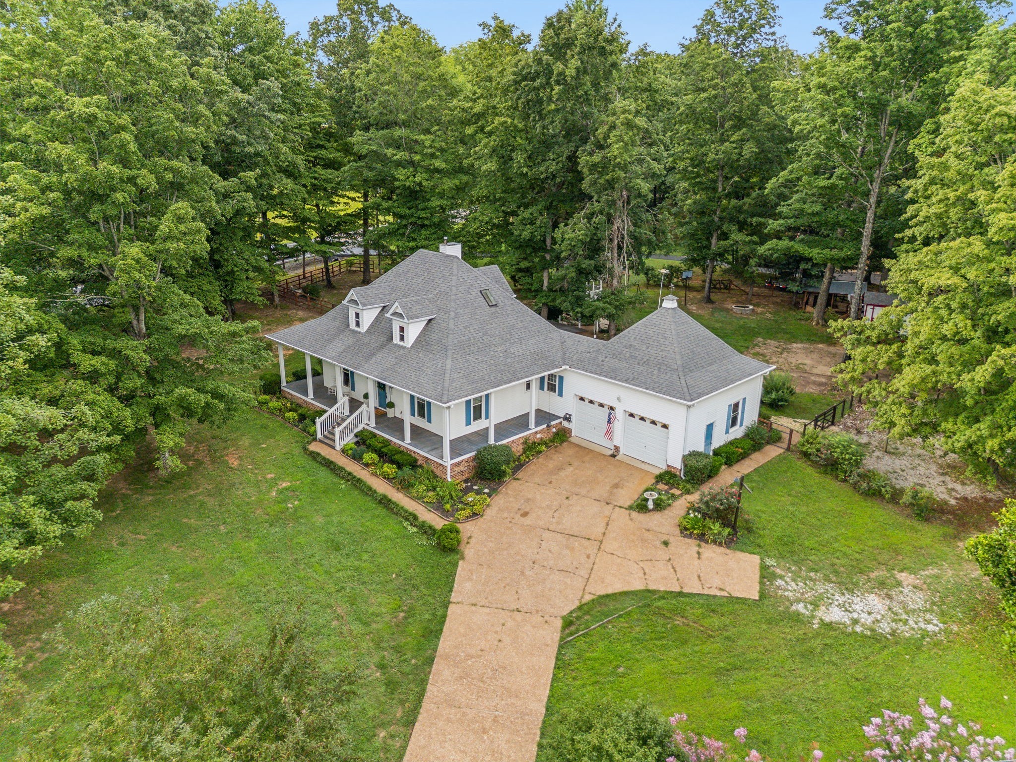 8054 Owens Chapel Rd Property Photo 1