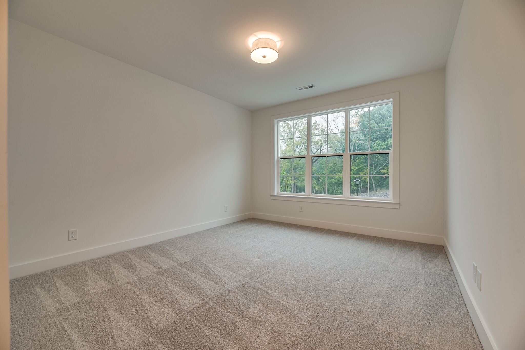 117 Shadow Springs Dr Property Photo 33