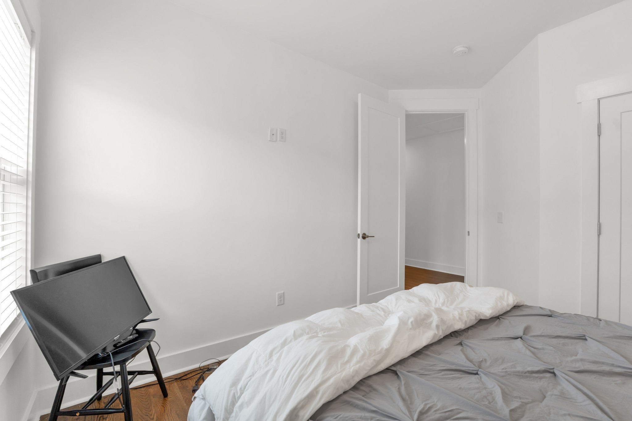 939 South St Property Photo 32