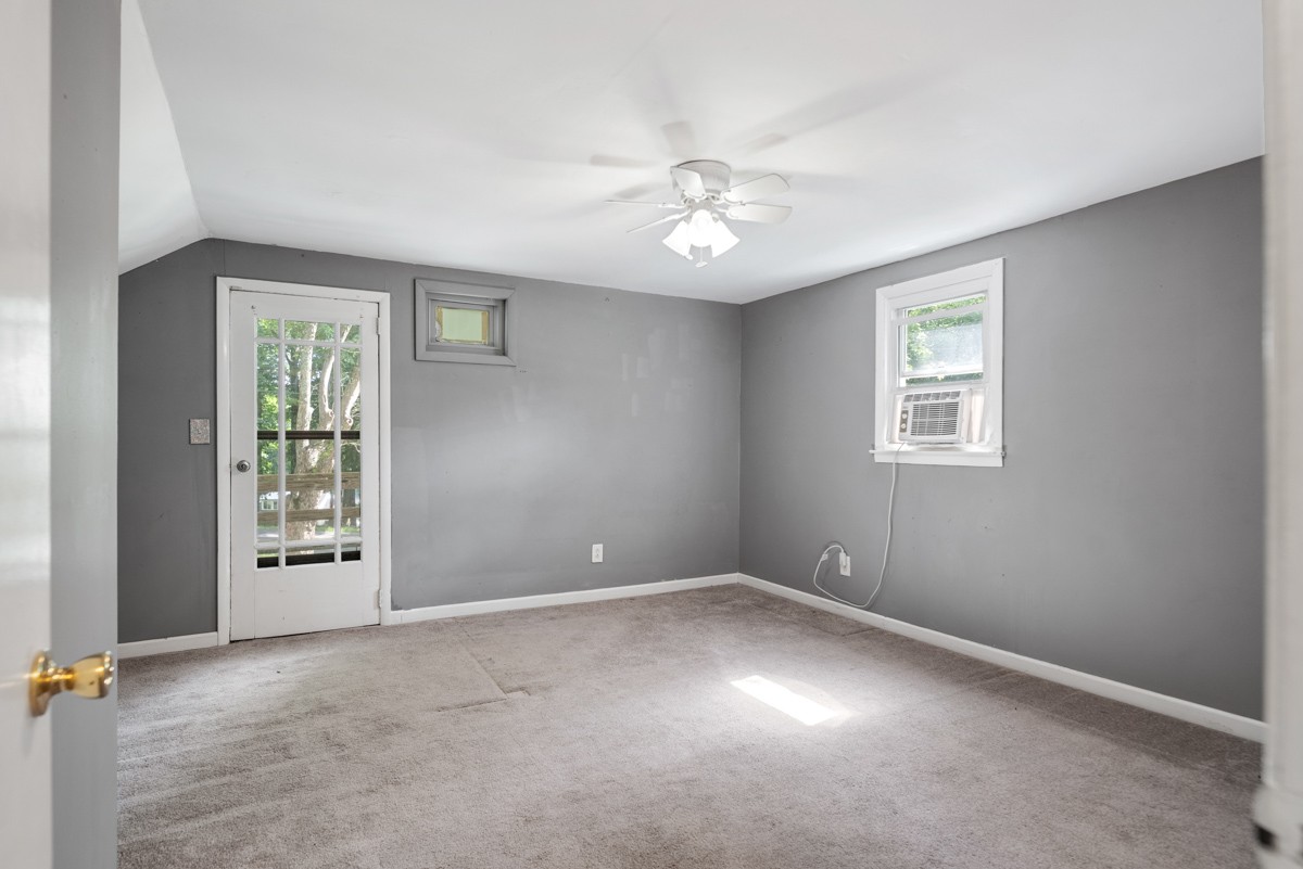 972 Weeping Willow Rd Property Photo 24