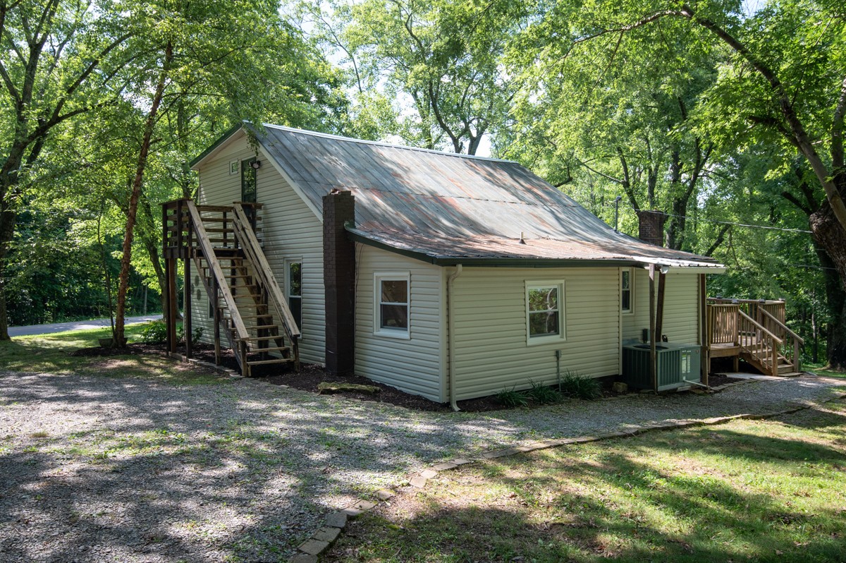 972 Weeping Willow Rd Property Photo 28