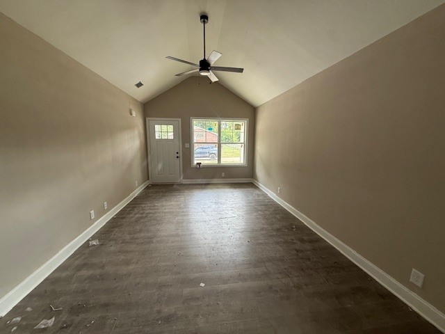415 Stein St Property Photo 6