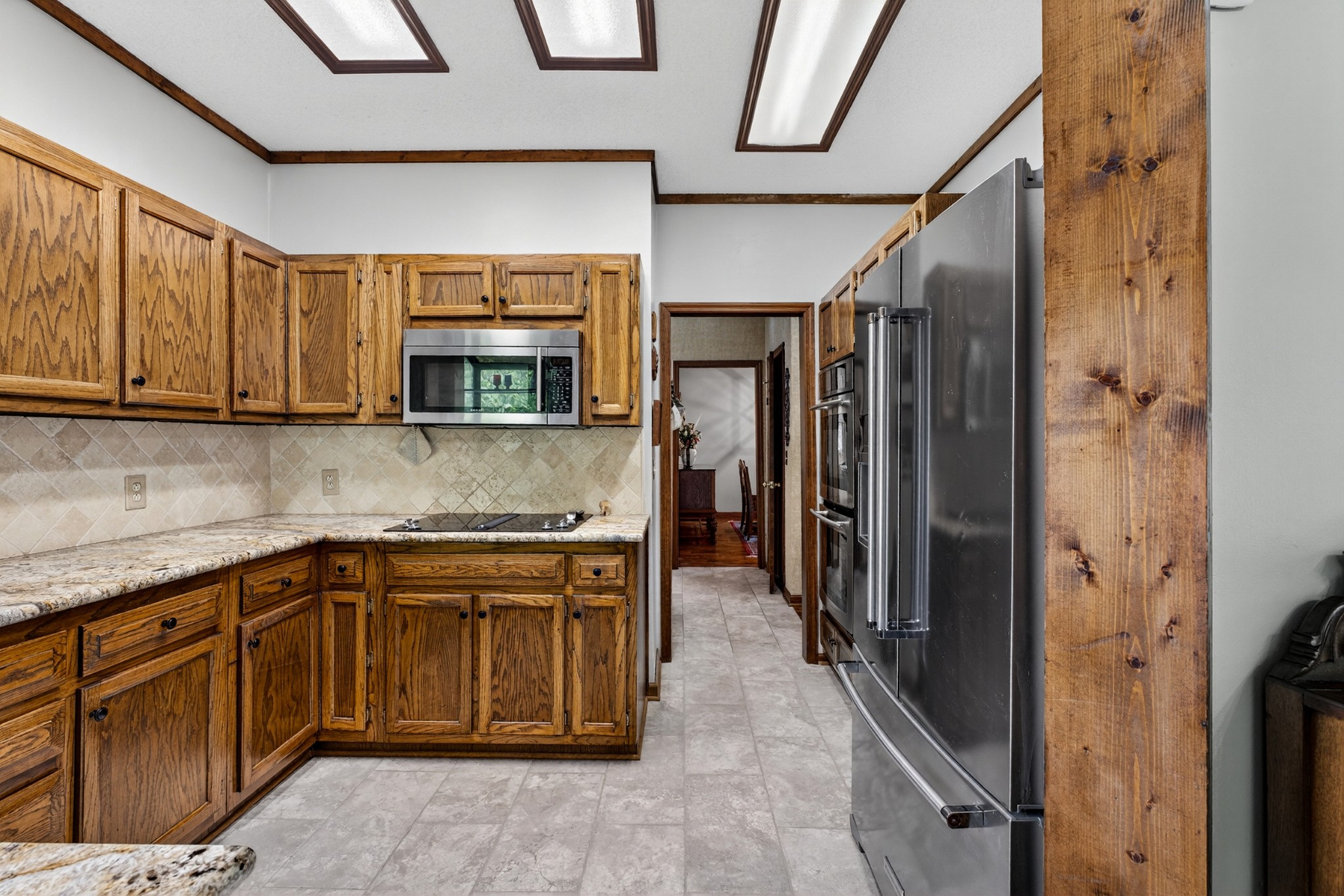 806 Manor Dr Property Photo 12