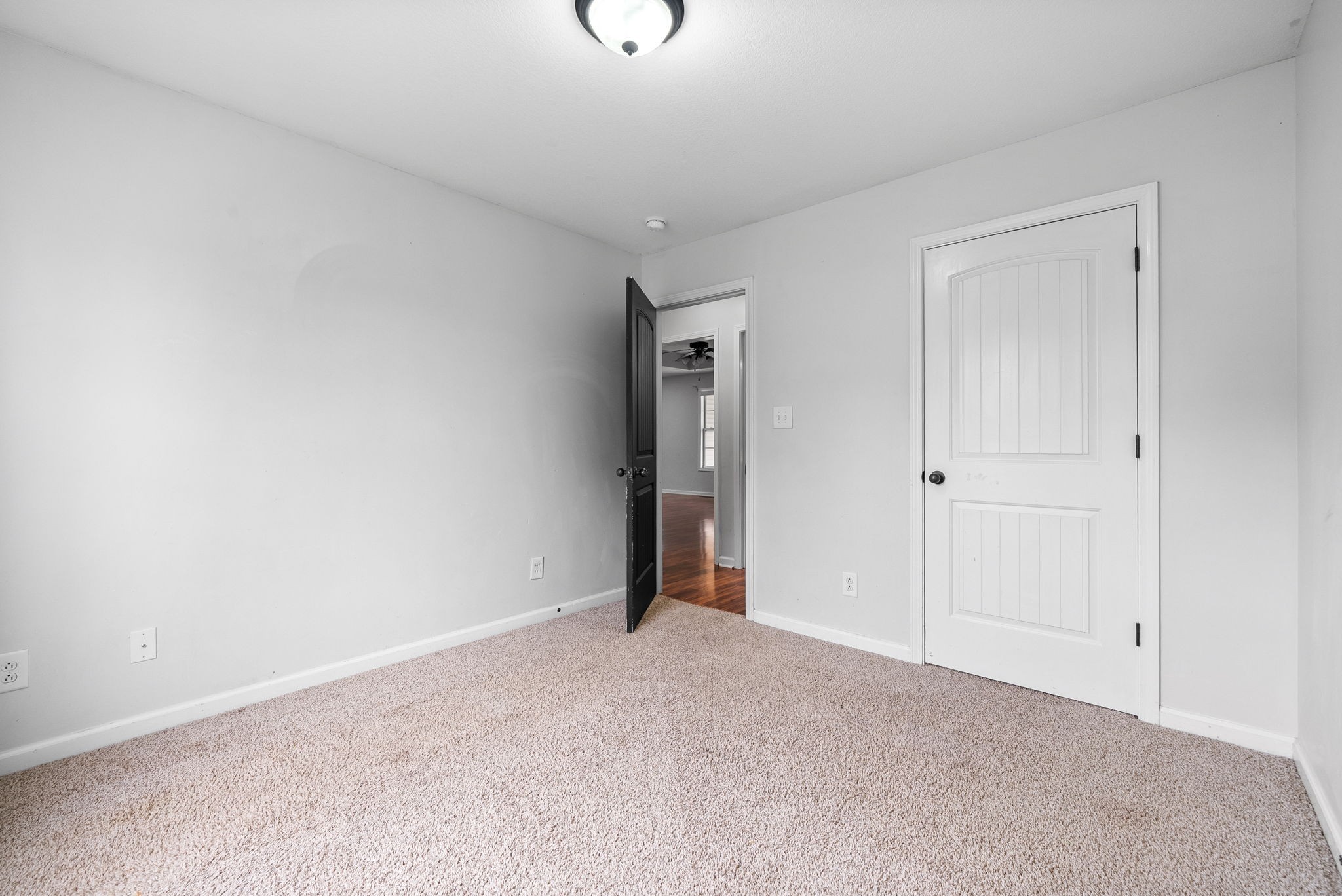 405 Chestnut Grove Way Property Photo 17