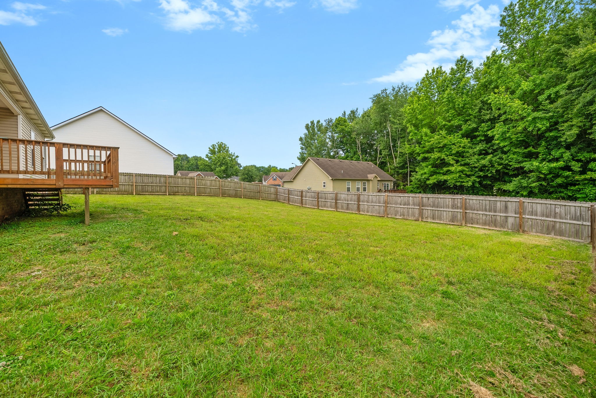 405 Chestnut Grove Way Property Photo 27