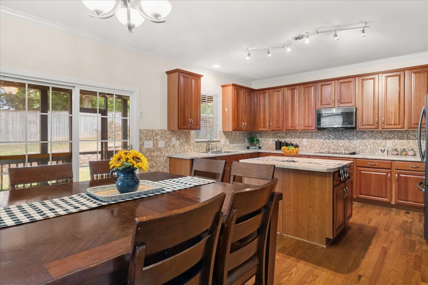 1164 Sydney Ter Property Photo 15