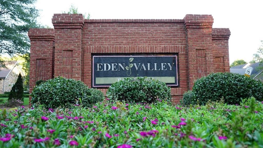 7 Eden Park Drive Property Photo 1