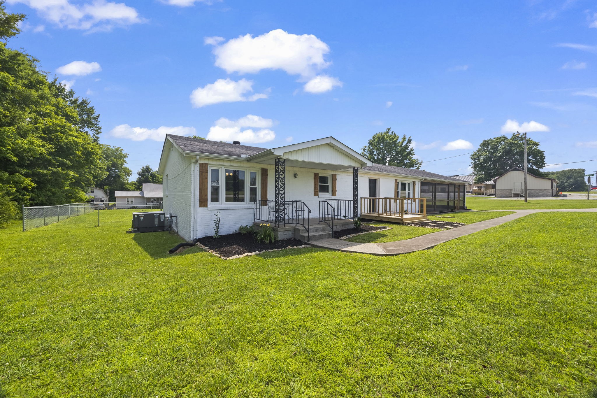 3205 Sylvia Rd Property Photo 1