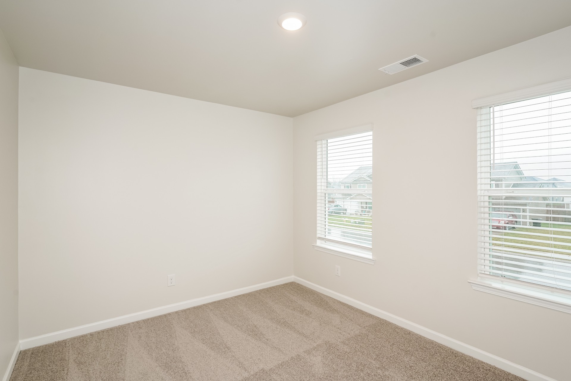 3727 Spahn Ln Property Photo 12