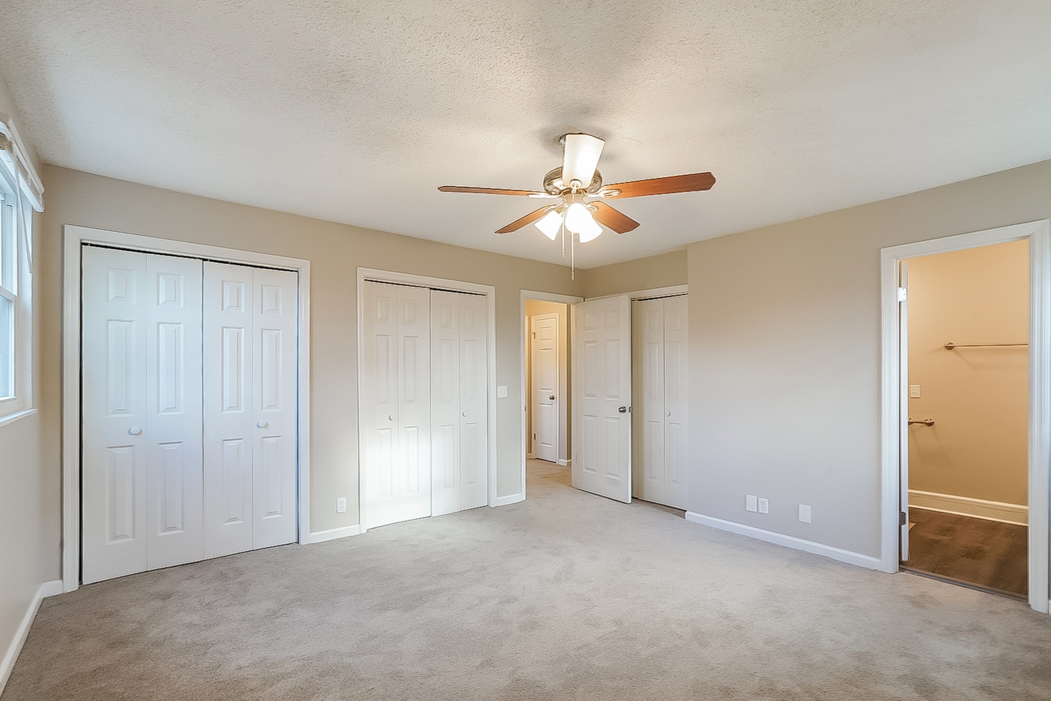 3529 Wood Bridge Dr Property Photo 7