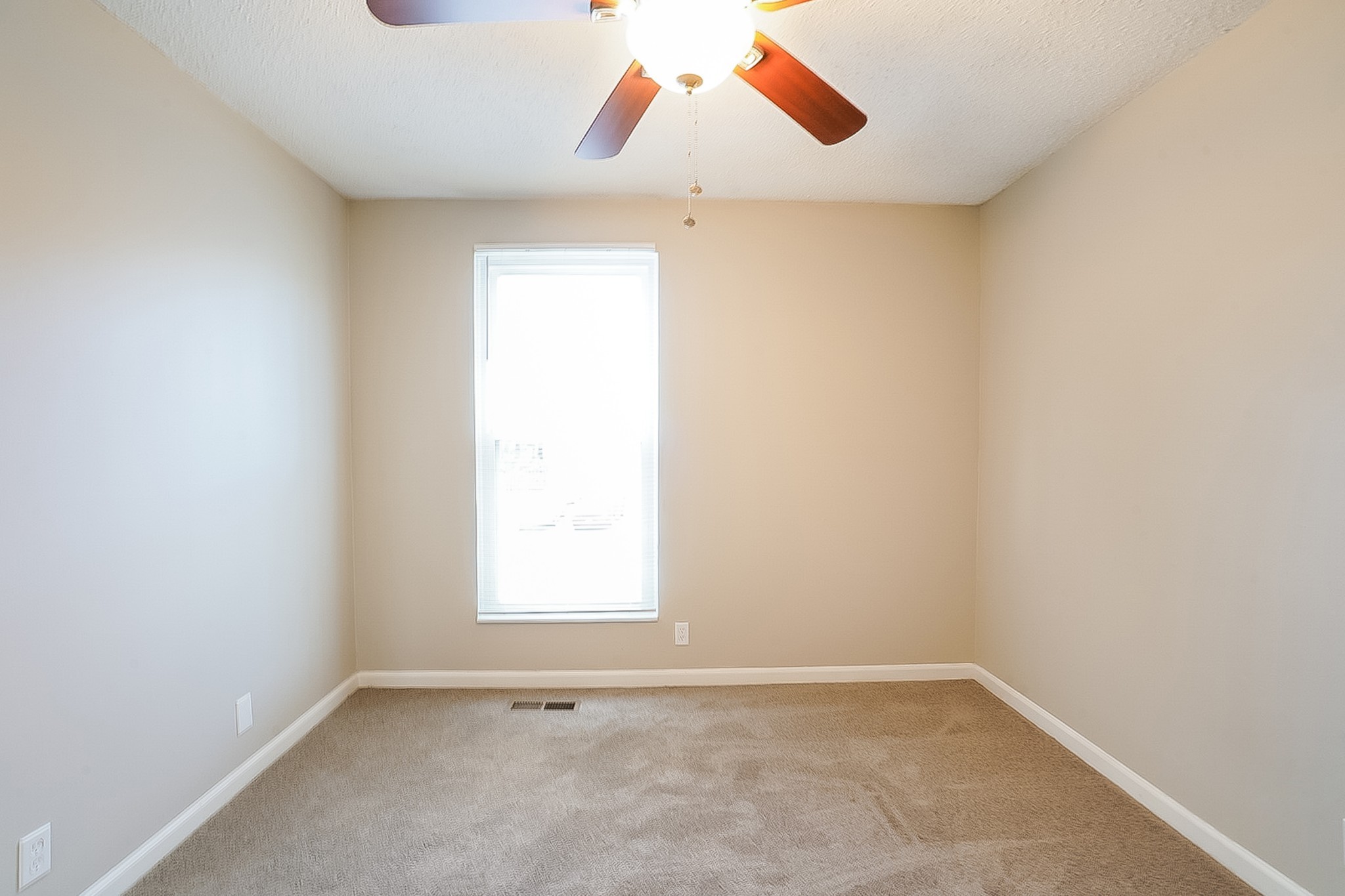 3529 Wood Bridge Dr Property Photo 10