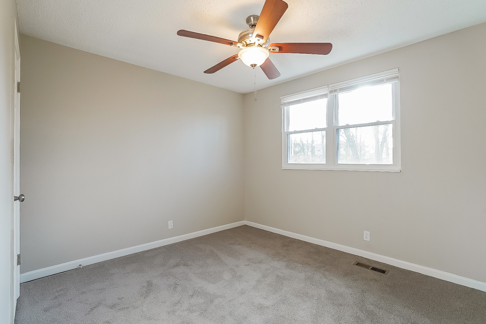 3529 Wood Bridge Dr Property Photo 12