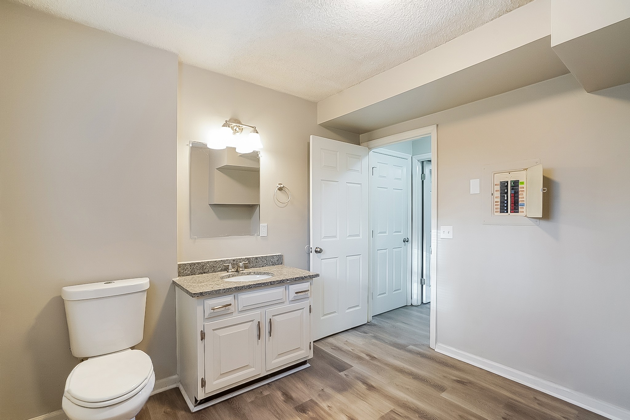 3529 Wood Bridge Dr Property Photo 14
