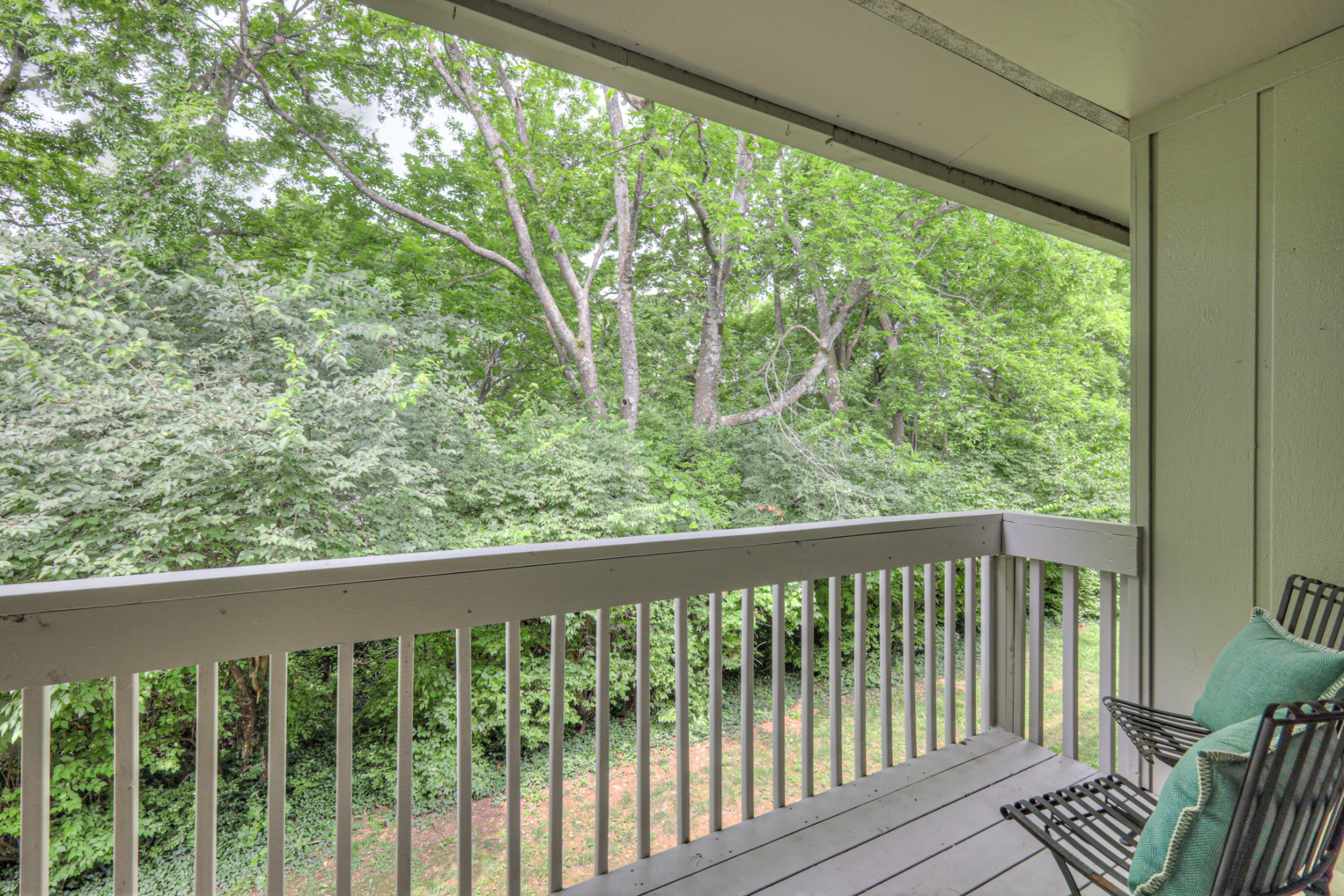 21 Vaughns Gap Rd Property Photo 1