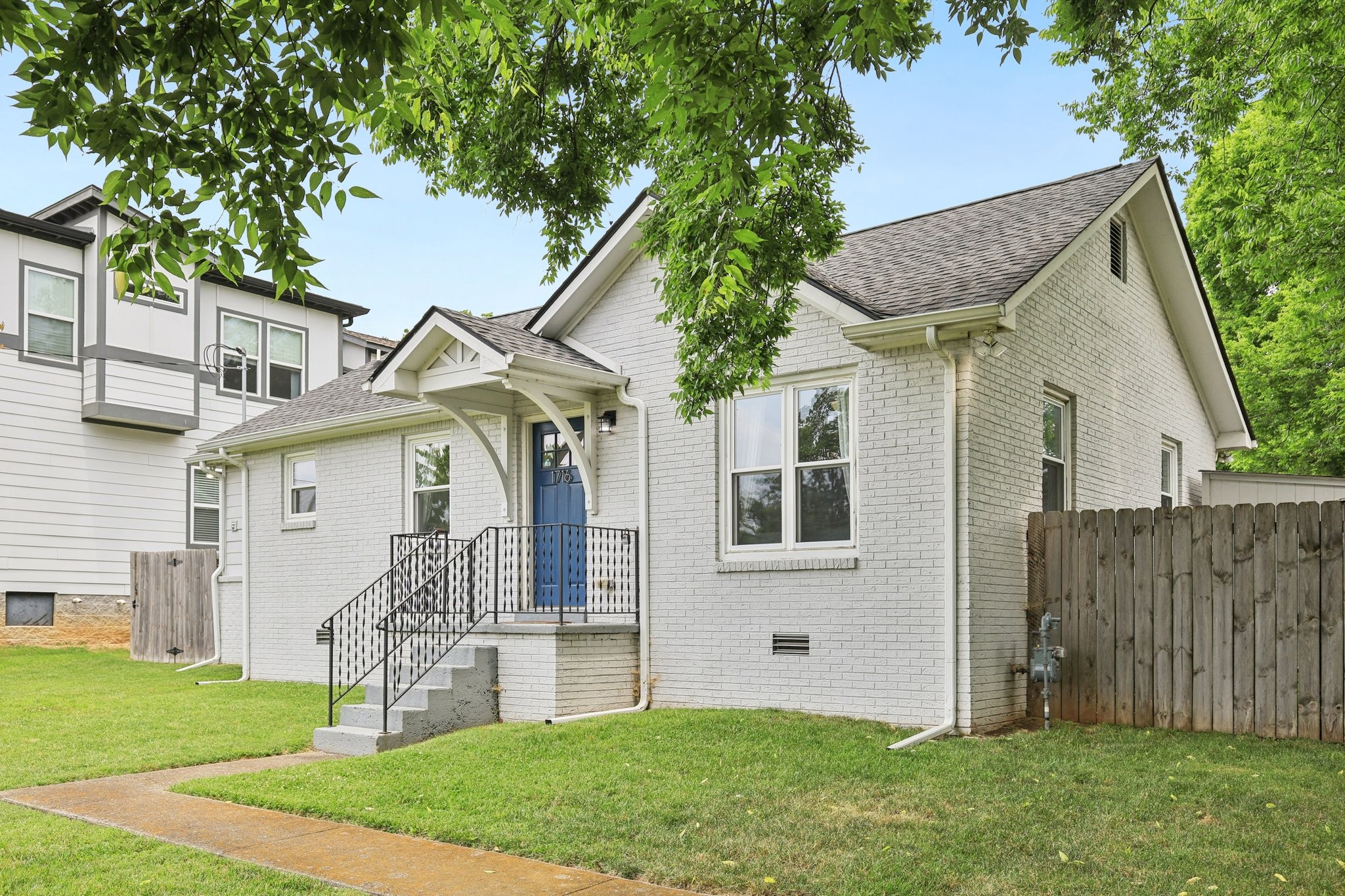 1716 Arthur Ave Property Photo 1