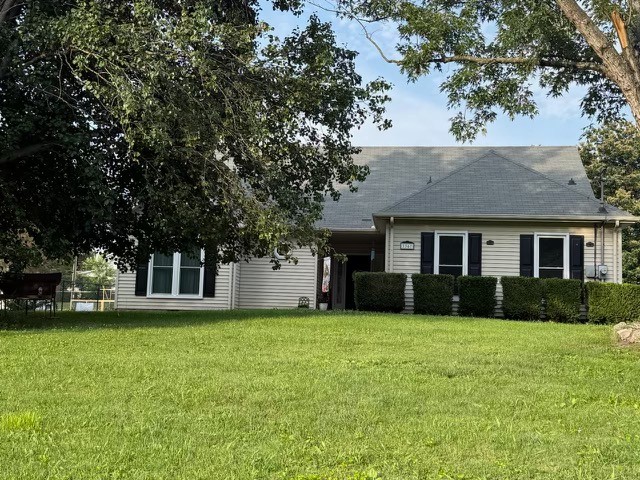 3367 Clearwater Dr Property Photo 1