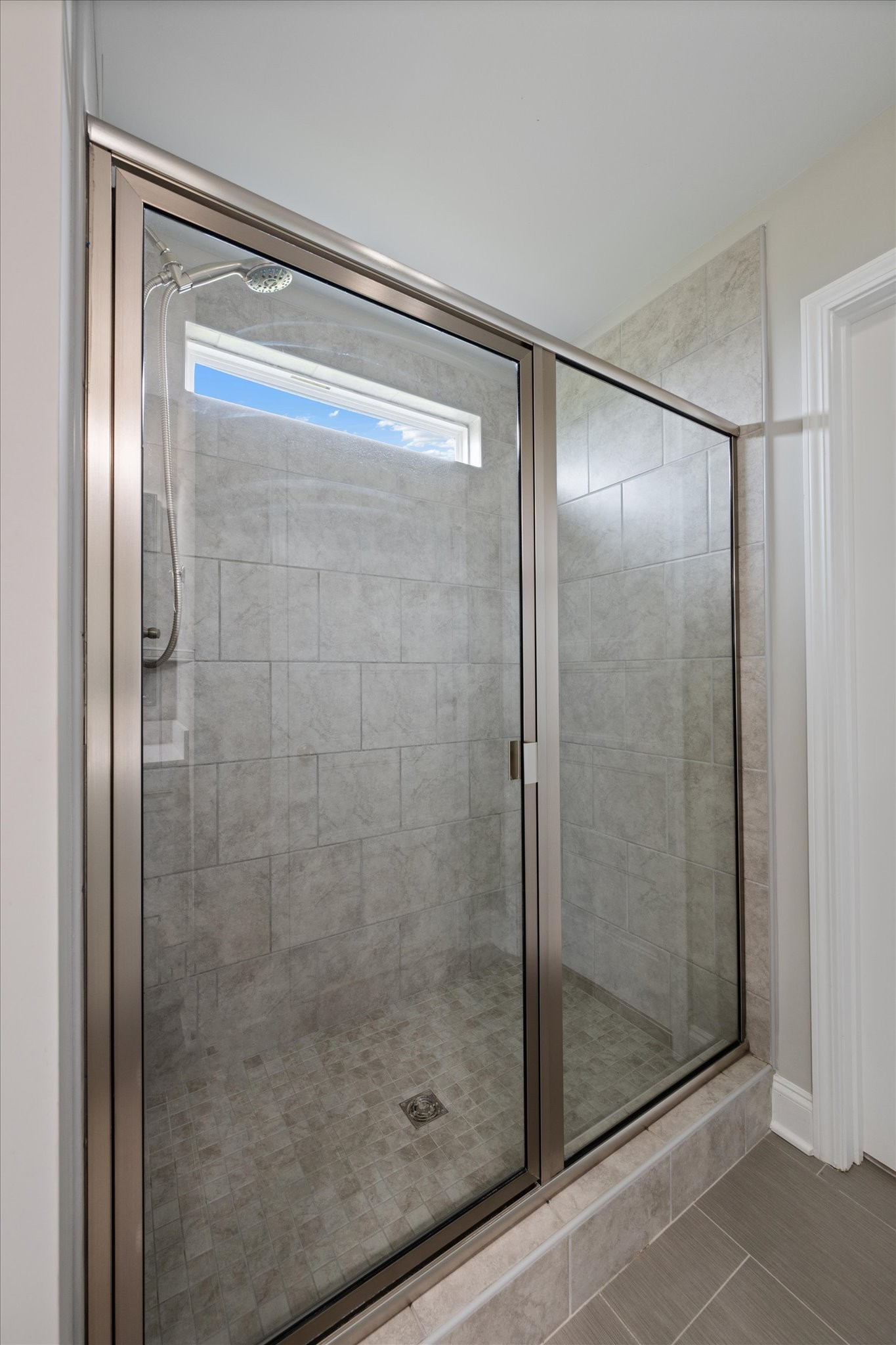 574 Oakvale Ln Property Photo 22