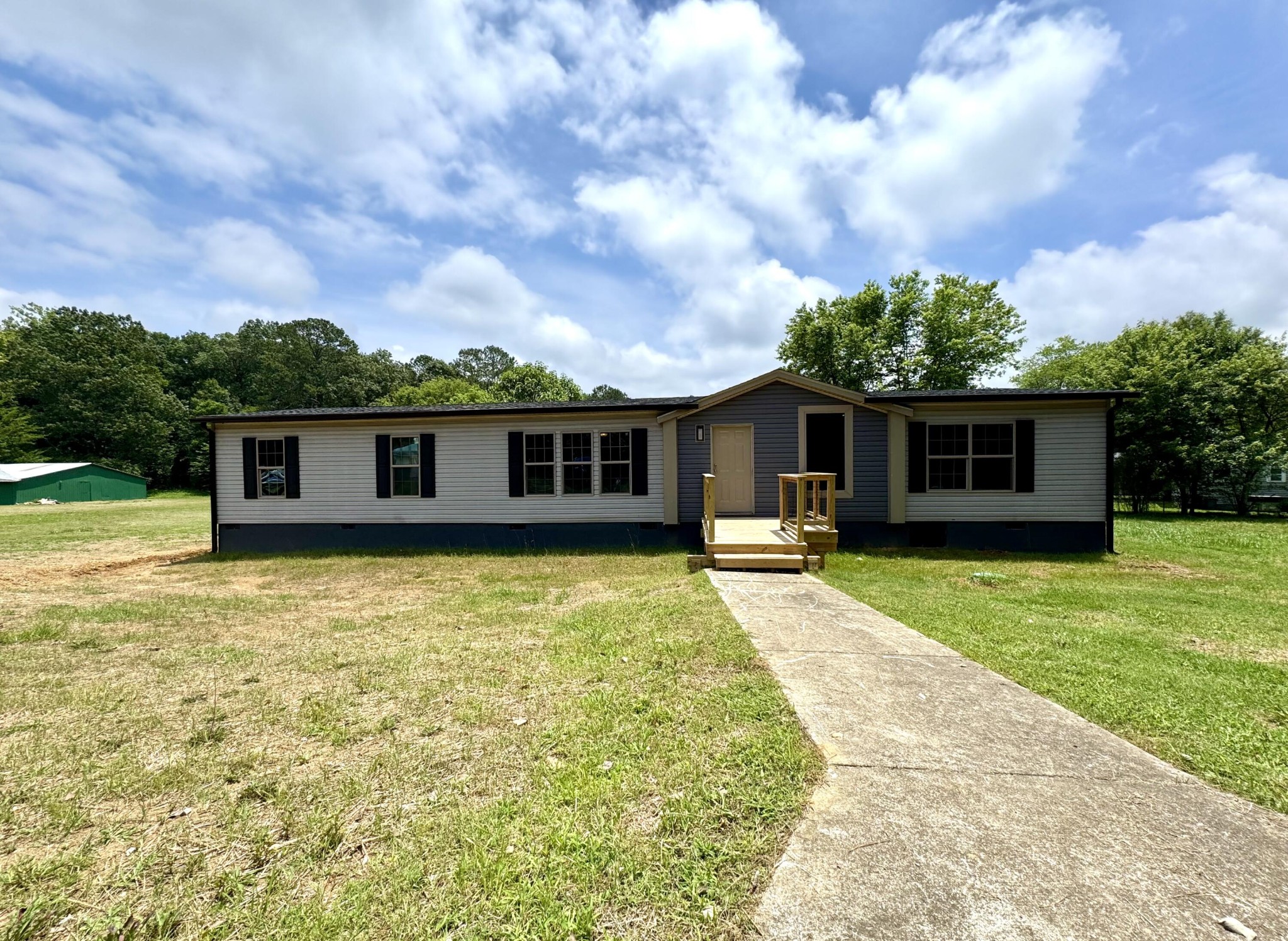 1855 Dowdy Road, Se Property Photo 1