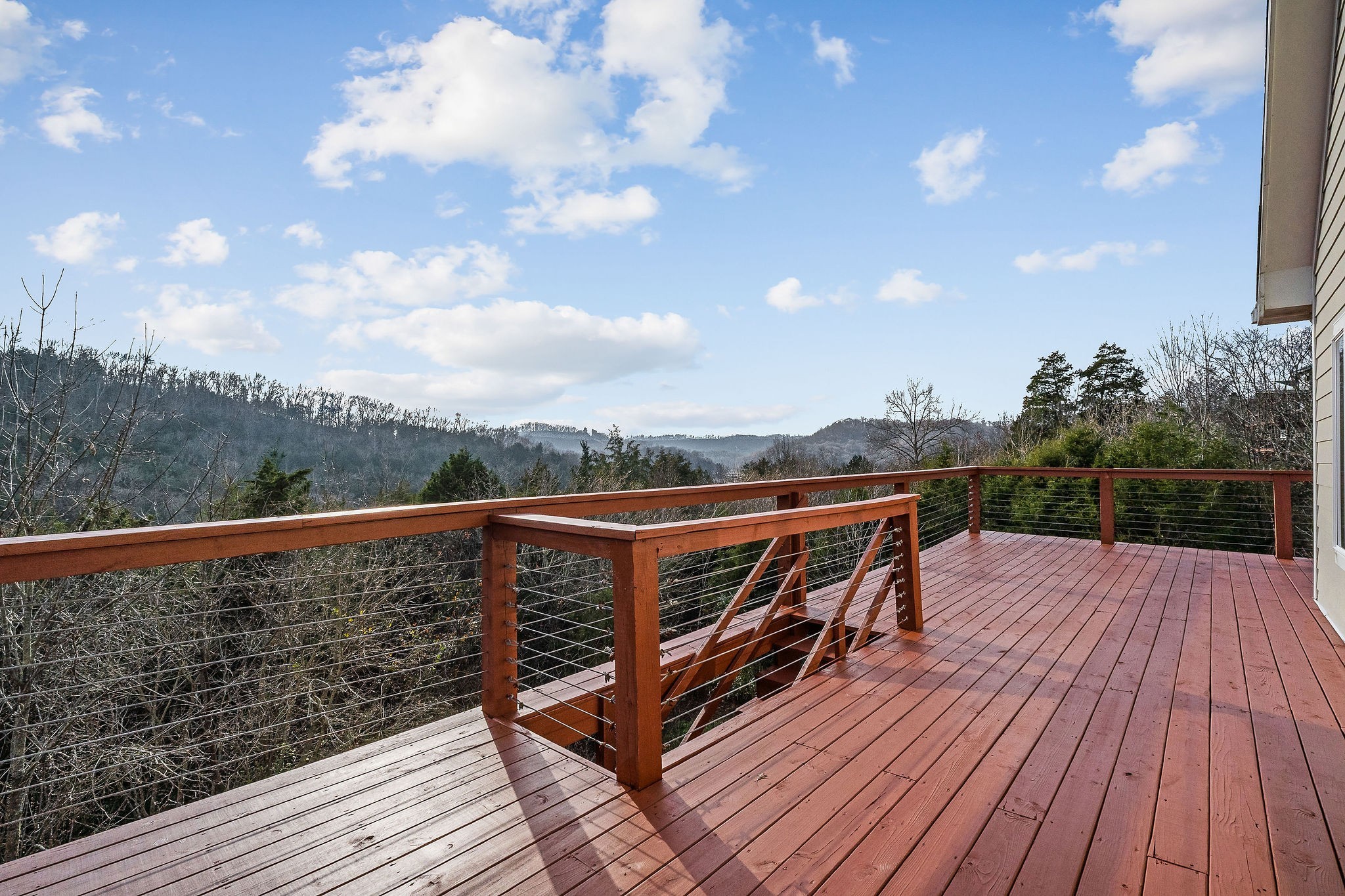 280 Sandgate Dr Property Photo 3