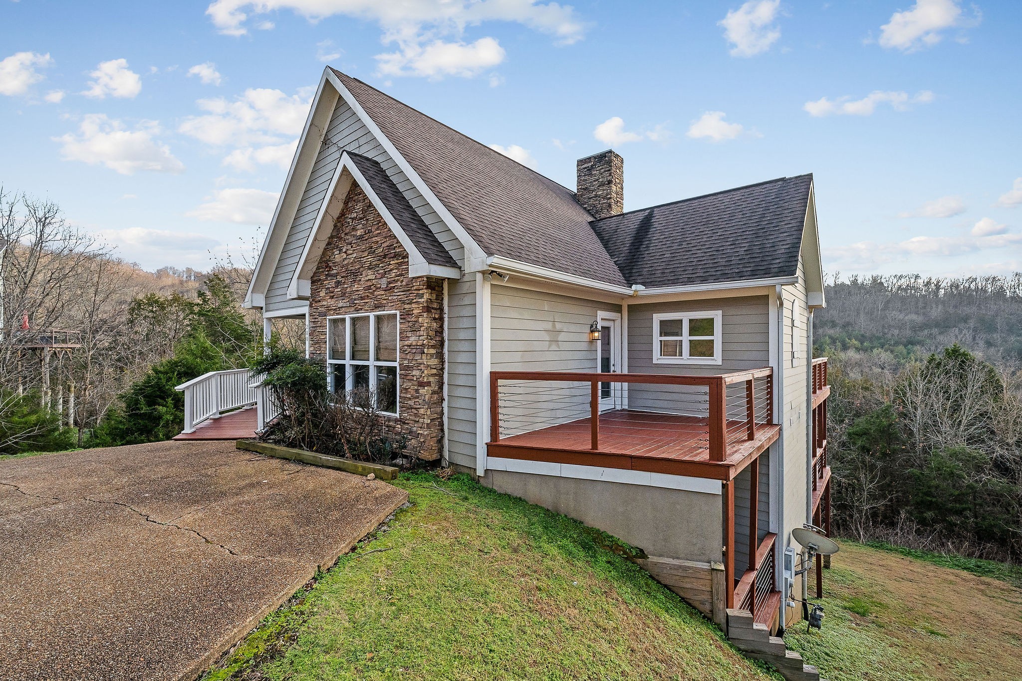 280 Sandgate Dr Property Photo 6