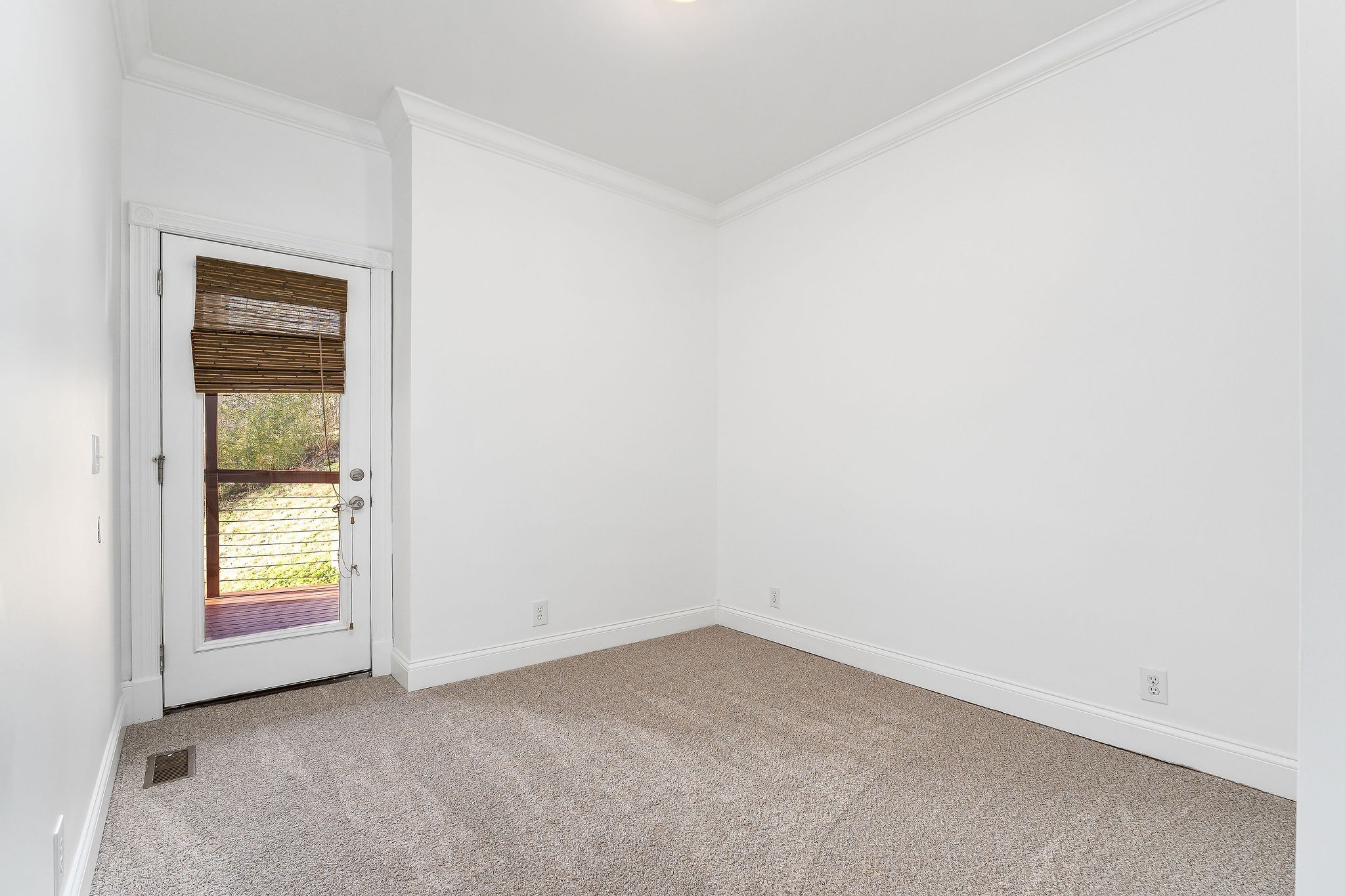 280 Sandgate Dr Property Photo 40