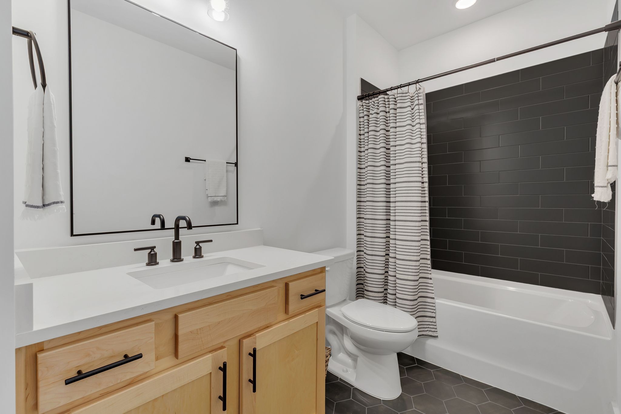5509 Bridgemore Blvd Property Photo 27
