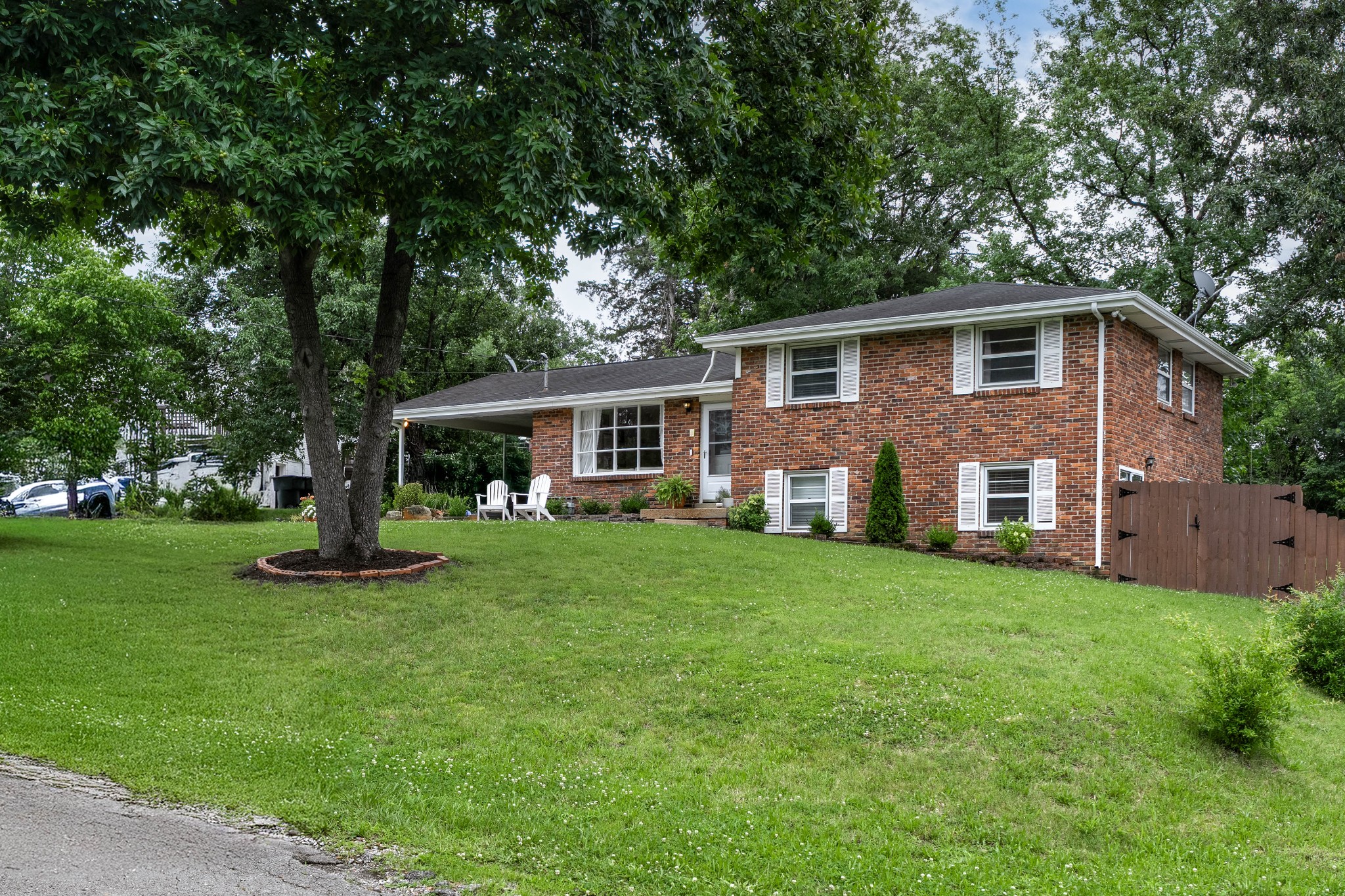 602 Glenpark Ct Property Photo 1