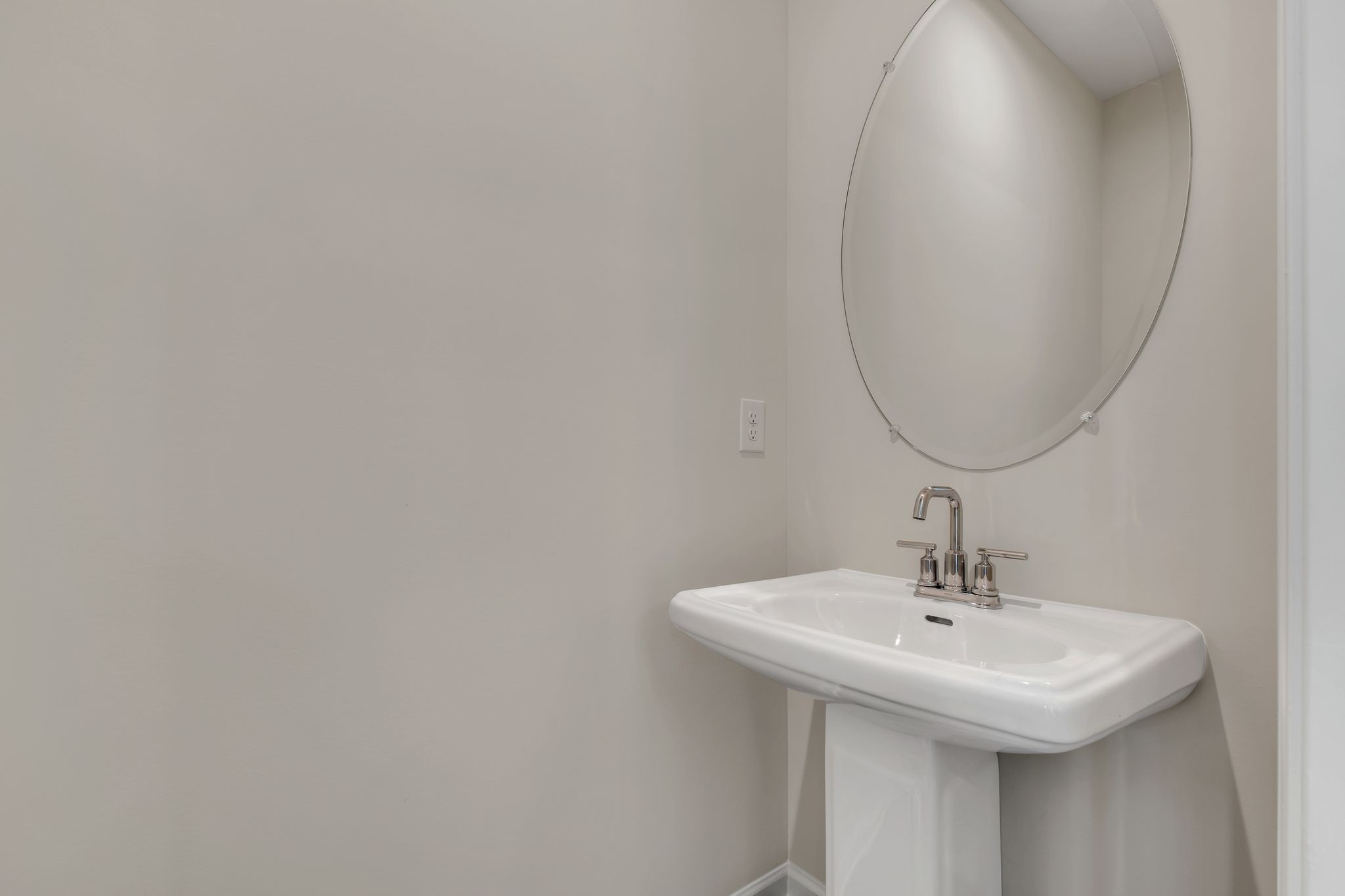 5211 Gladecress Lane Property Photo 16