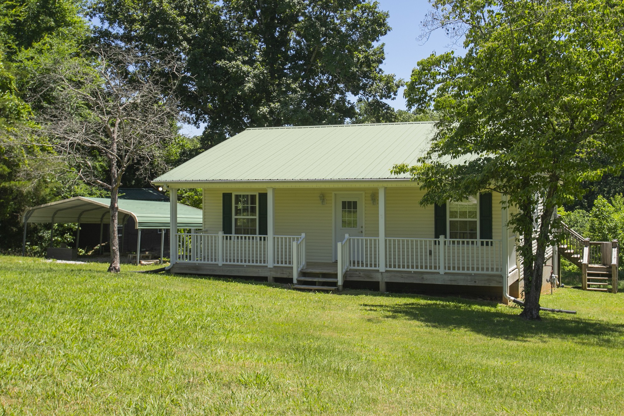 1534 Roy Brown Rd Property Photo 1