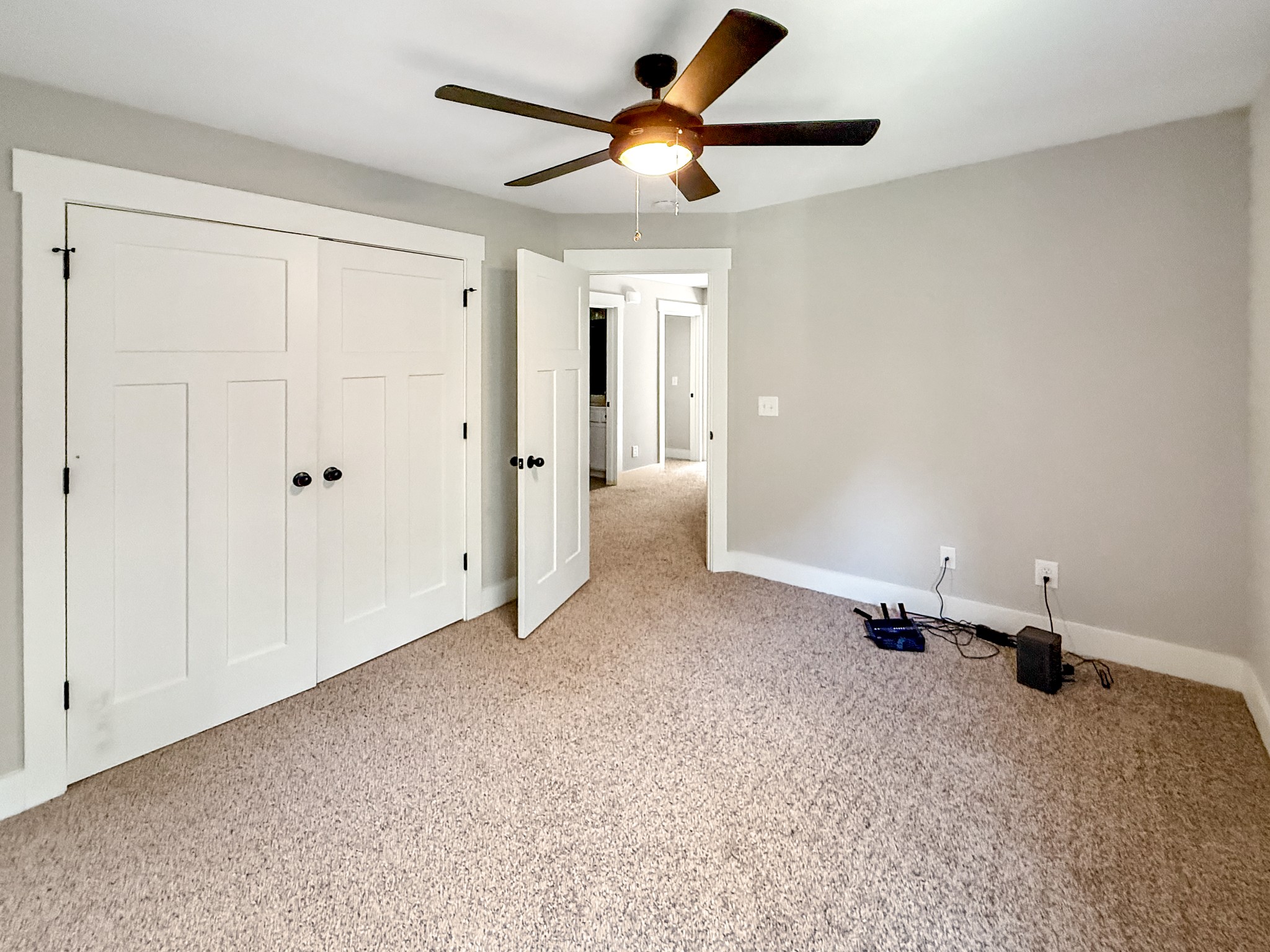 731 Hogan Rd Property Photo 7