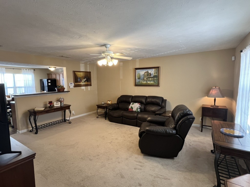 3158 Shaylin Xing Property Photo 1