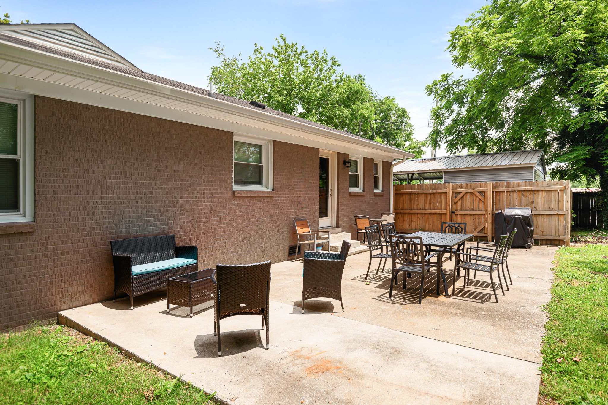 418 Winfrey Dr Property Photo 17