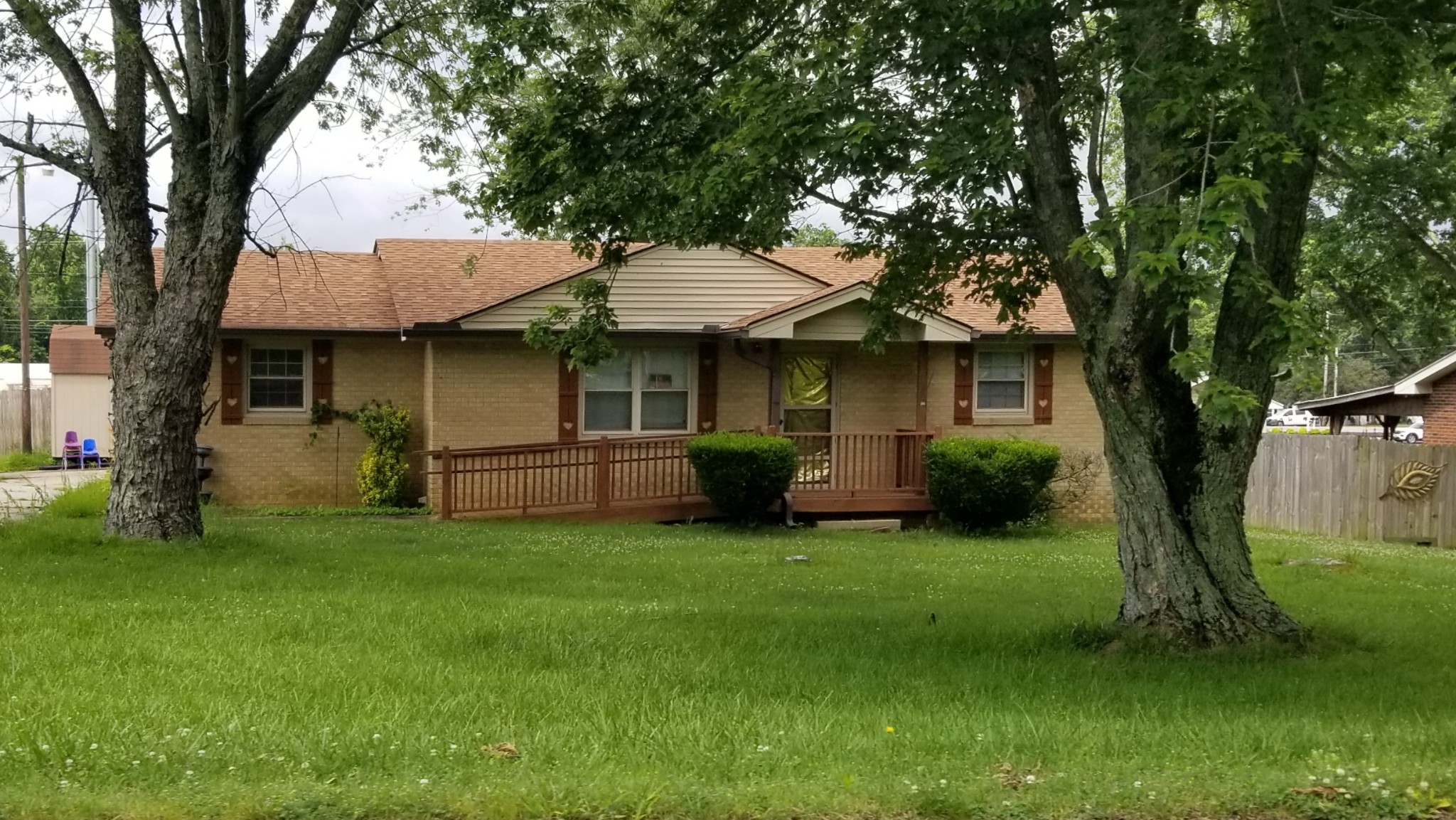 2164 Old Greenbrier Pike Property Photo 1