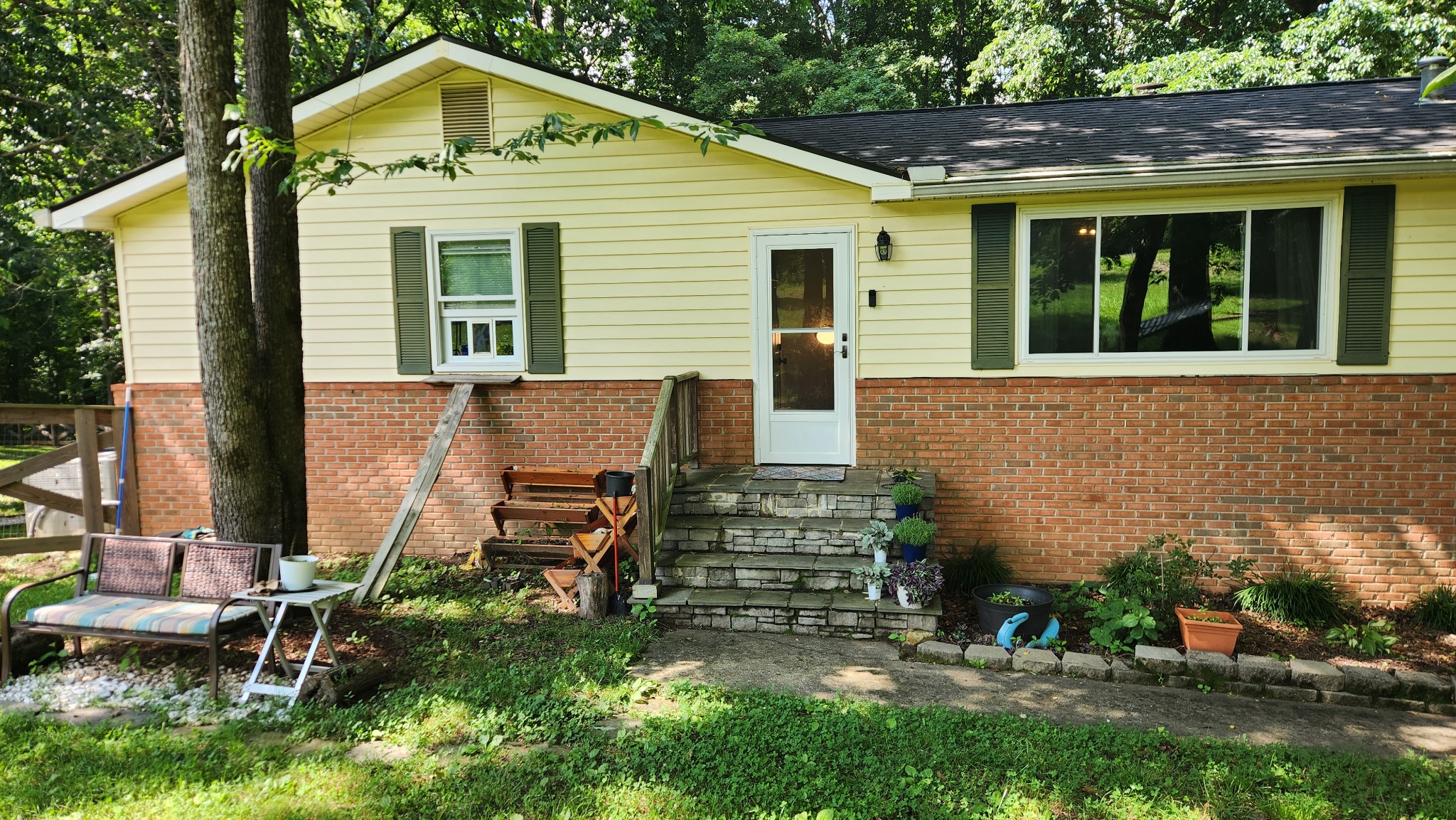 6202 Dyer Rd Property Photo 1
