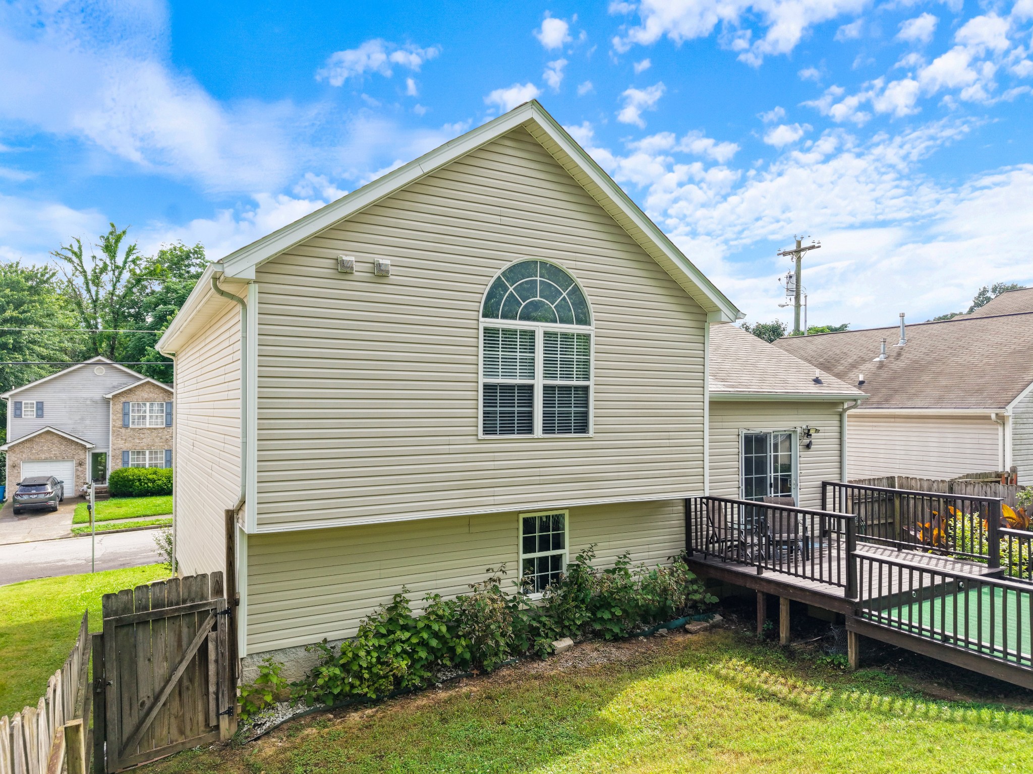 525 Scotts Creek Trl Property Photo 28