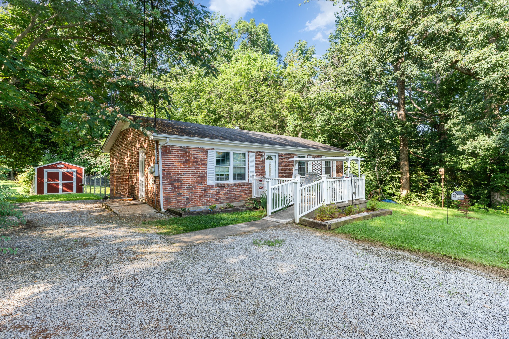 106 Hogin Rd Property Photo 1