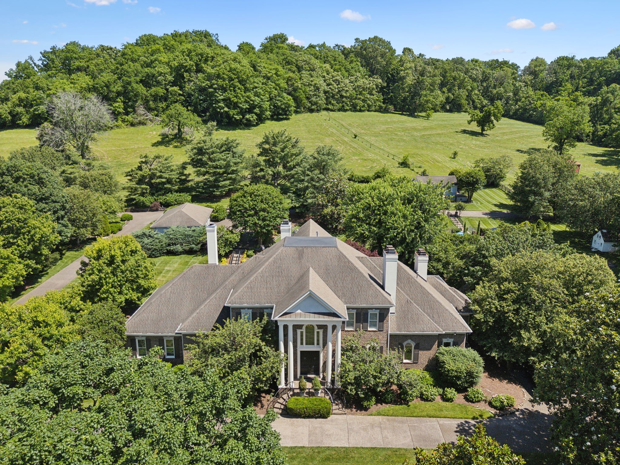 4750 Columbia Pike Property Photo
