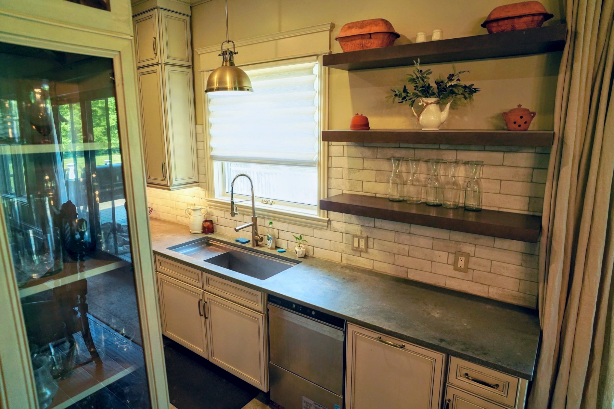 450 Lowe Branch Rd Property Photo 20