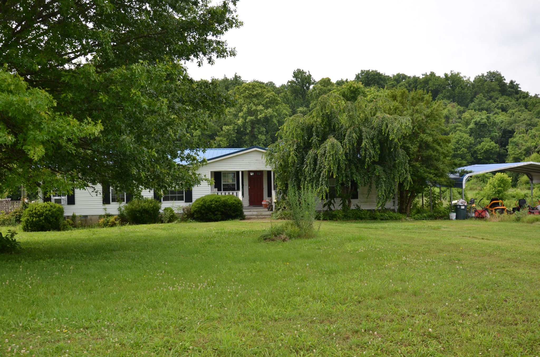 2365 Old Columbia Rd Property Photo 1
