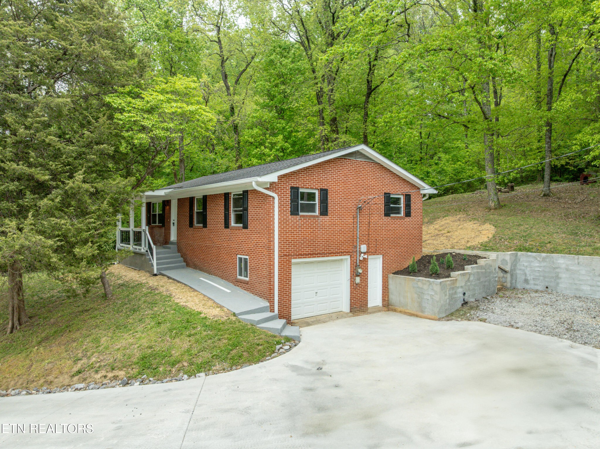 4412 Brown Gap Rd Property Photo 1
