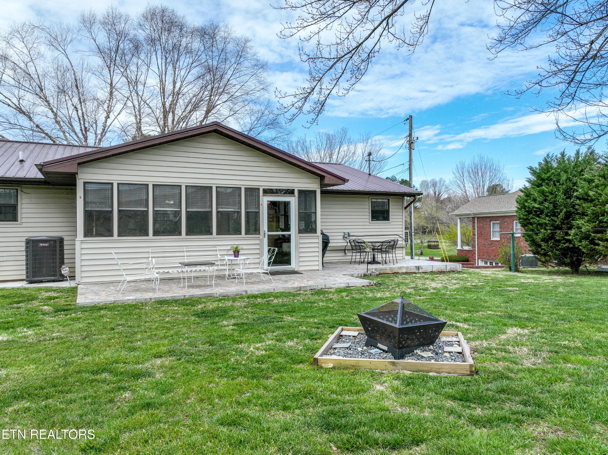 311 E Chestnut Hill Rd Property Photo 44