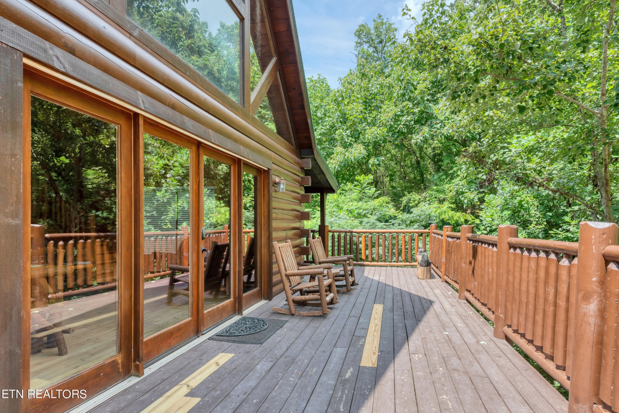 1615 Mountain Dreams Way Property Photo 6