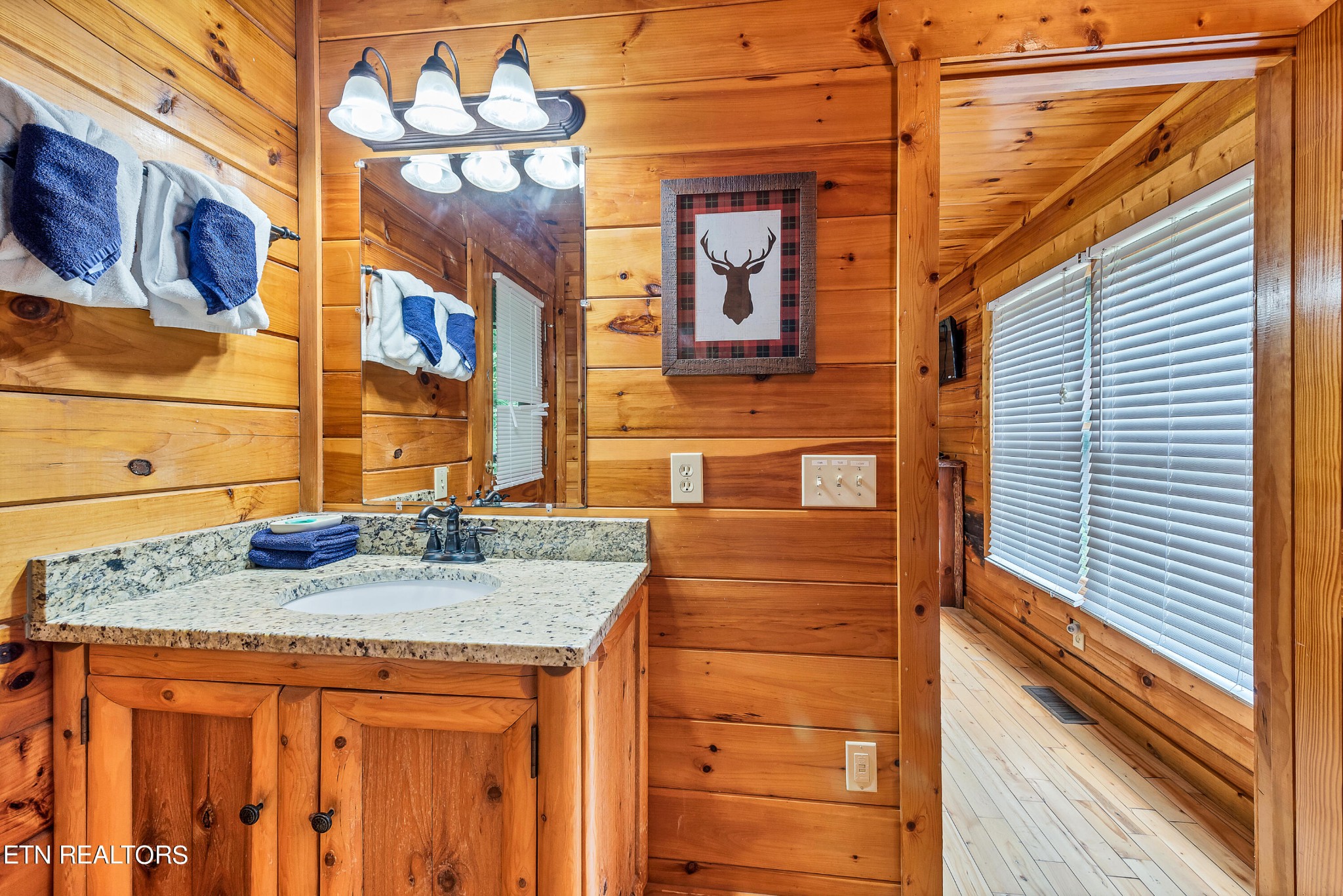 1615 Mountain Dreams Way Property Photo 23